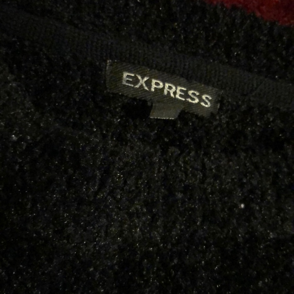 black sweater shirt
